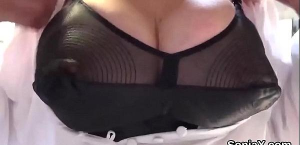 trendsCheating uk mature lady sonia pops out her gigantic naturals